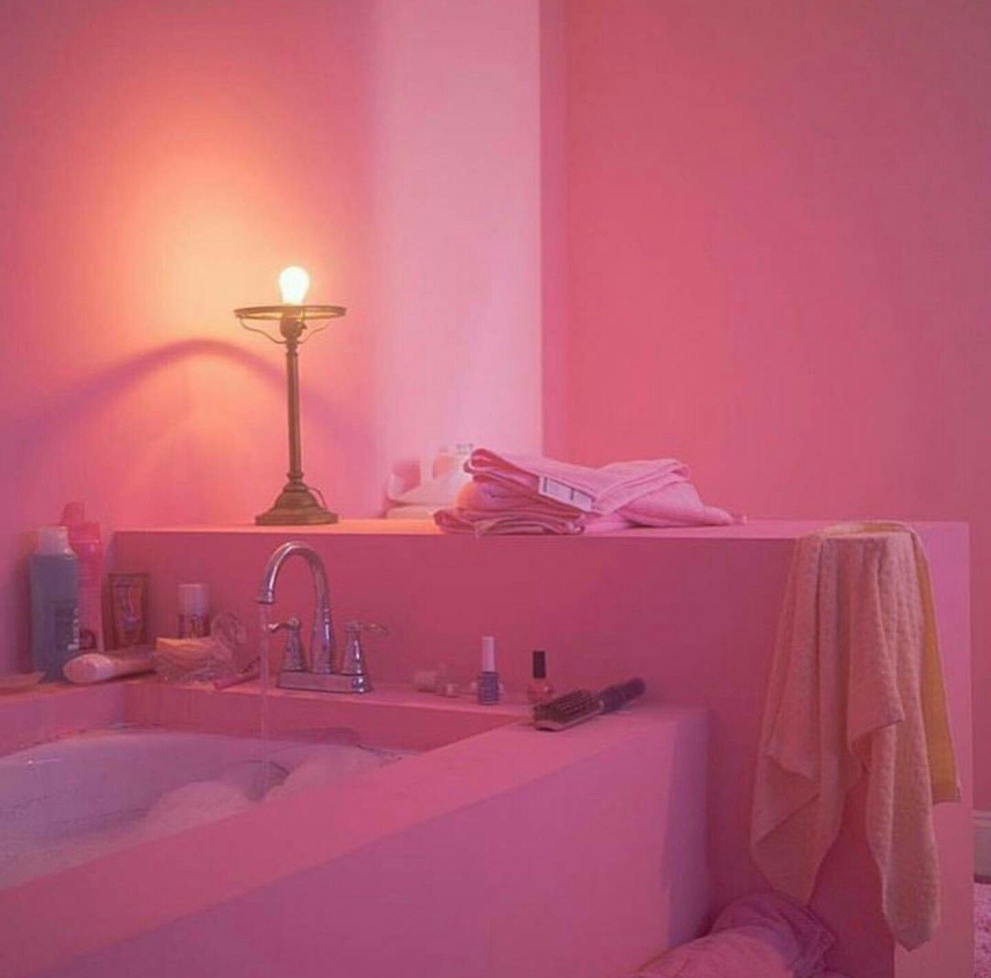 Секс-свидание в розовой комнате