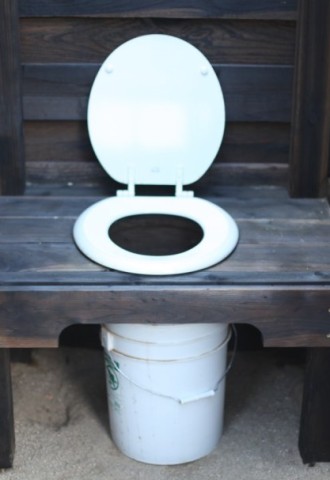 Дачный туалет с раковиной (69 фото)