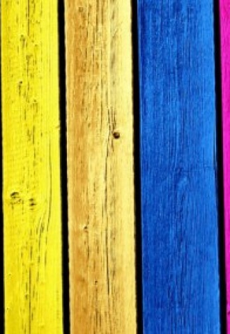 Разноцветные заборы (76 фото)