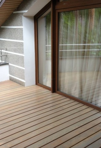Деревянное покрытие на балкон (60 фото)
