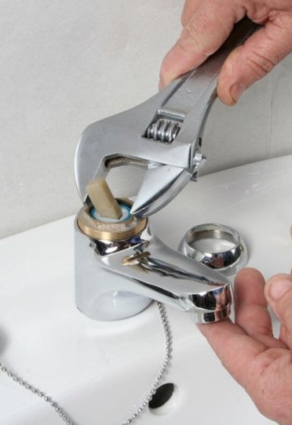 Инструмент для ремонта ванной комнаты (53 фото)