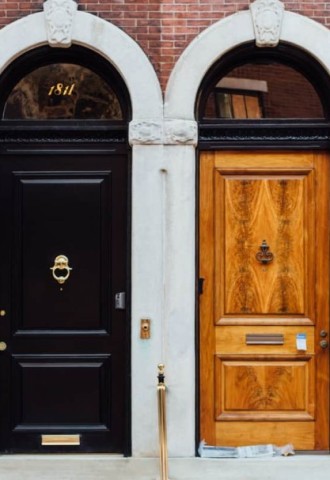 Английские входные металлические двери (73 фото)