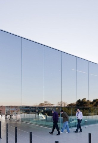 Бронированное стекло в архитектуре (70 фото)