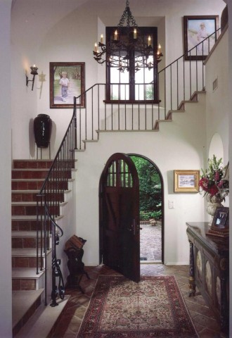 Лестница с аркой в доме (77 фото)