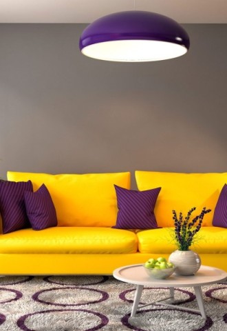 Интерьер зала с желтым диваном (62 фото)
