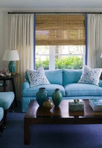 Какие шторы сочетаются с синим диваном (70 фото)