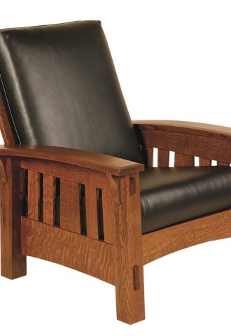 Кресло деревянное с подлокотниками для дачи (69 фото)