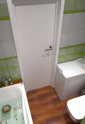 Ремонт маленькой ванны и туалета (62 фото)
