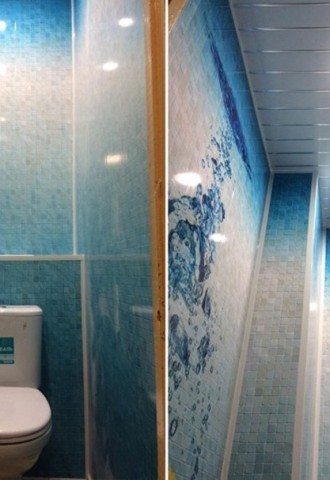 Ремонт туалета самоклеющимися панелями (69 фото)