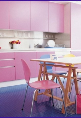 Кухня цвета фуксия (69 фото)