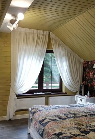 Косые шторы для спальни (72 фото)