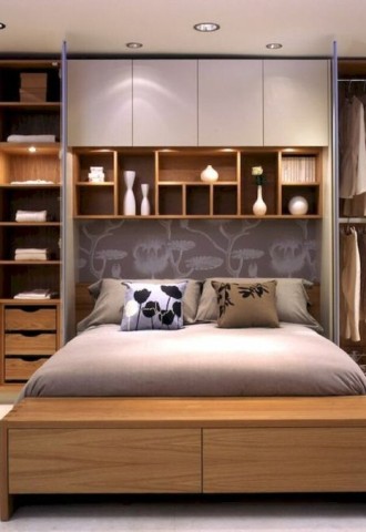 Кровать двуспальная со шкафами по бокам и сверху (72 фото)