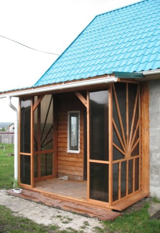 Закрытое крыльцо деревянного дома (35 фото)