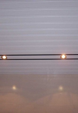 Алюминиевые панели для потолка в ванной (57 фото)