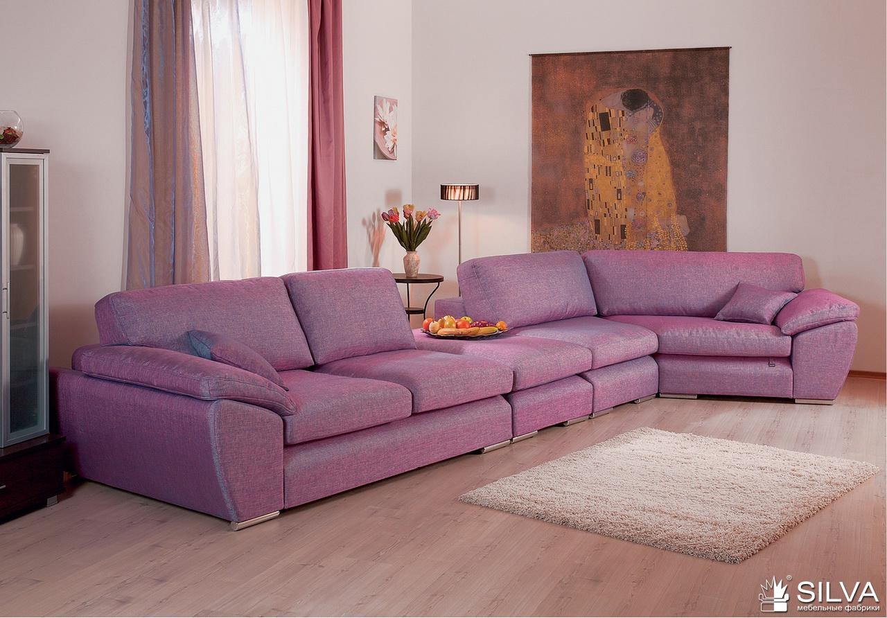 Угловой диван фиолетового цвета