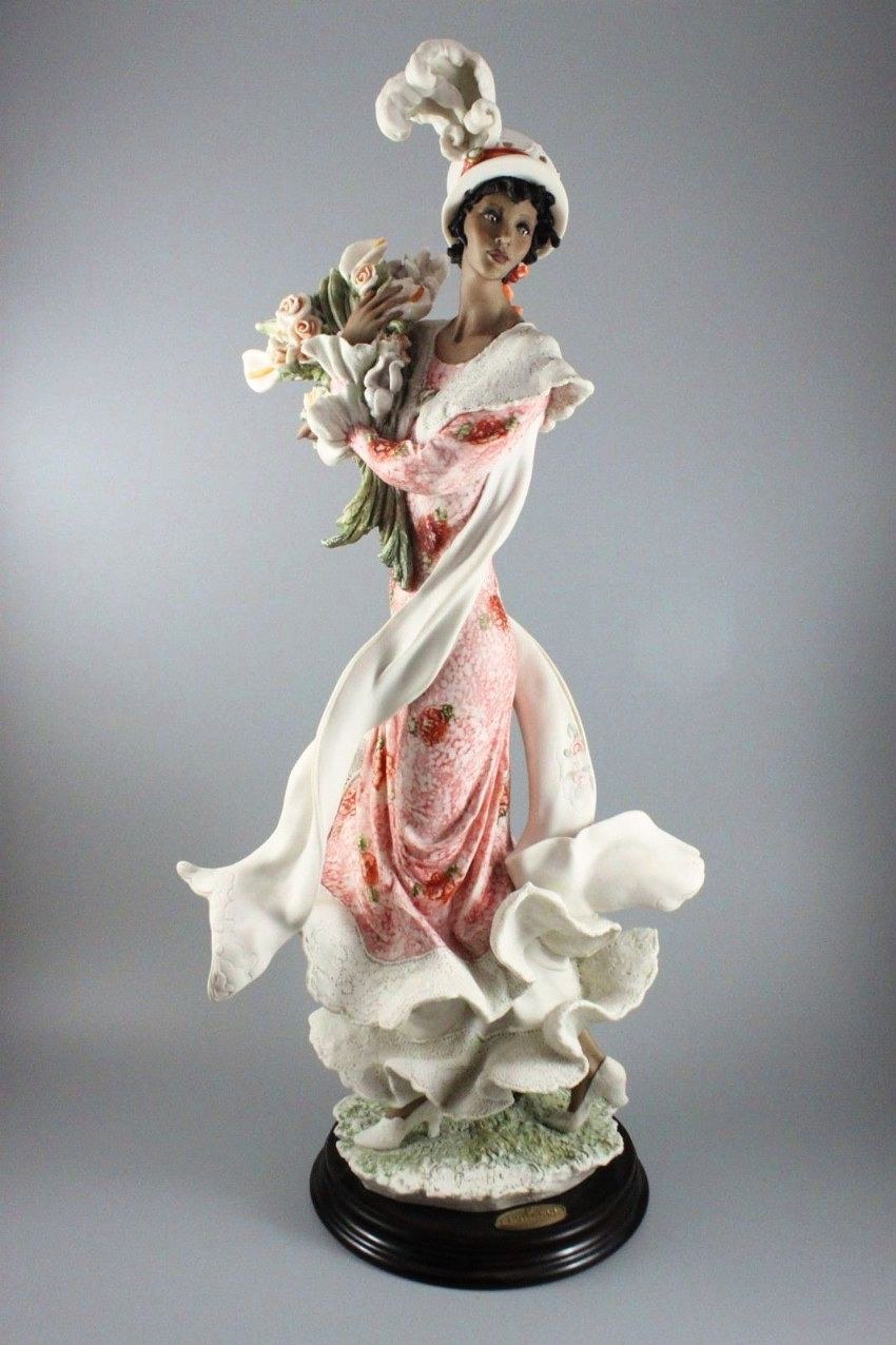 Изящество фарфора Джузеппе Армани, Италия