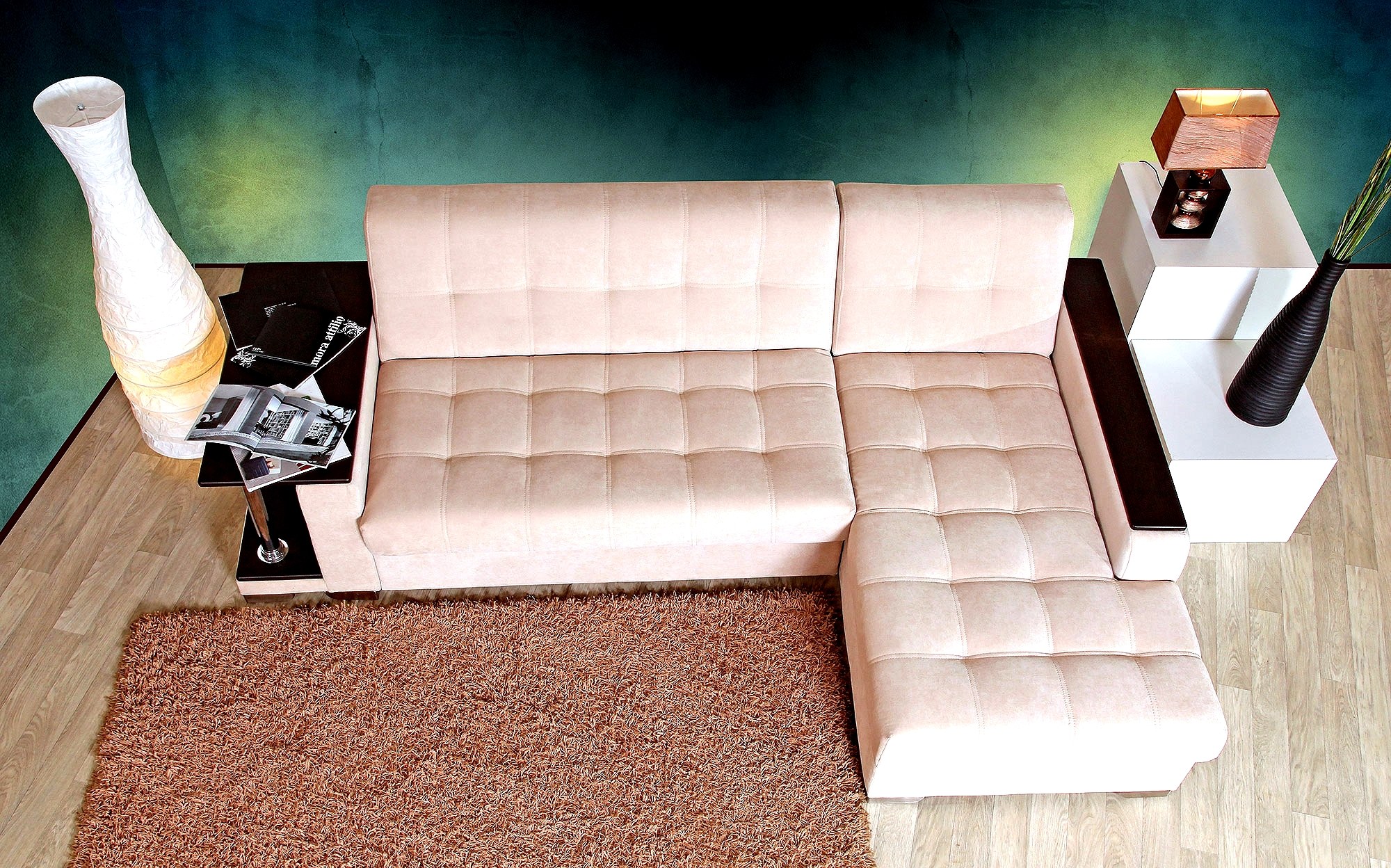 Угловой диван с лежаком