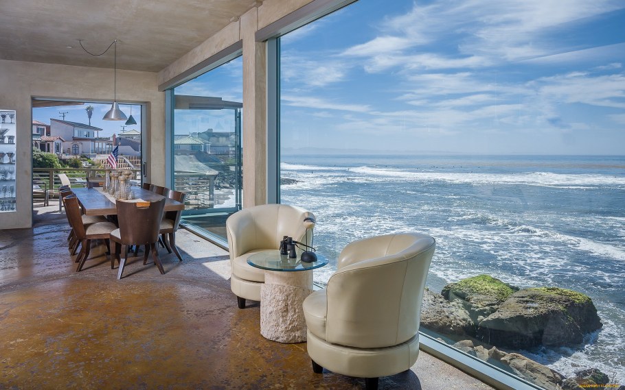 Панорамный вид на океан