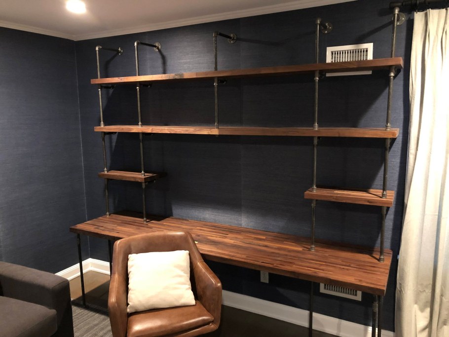 Стол с полками в стиле лофт