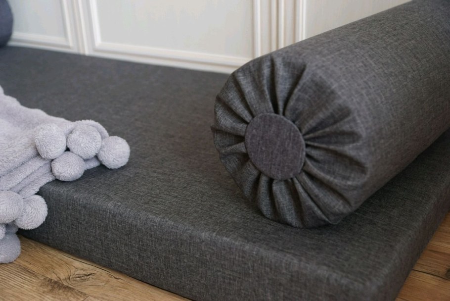 Подушки валики для дивана