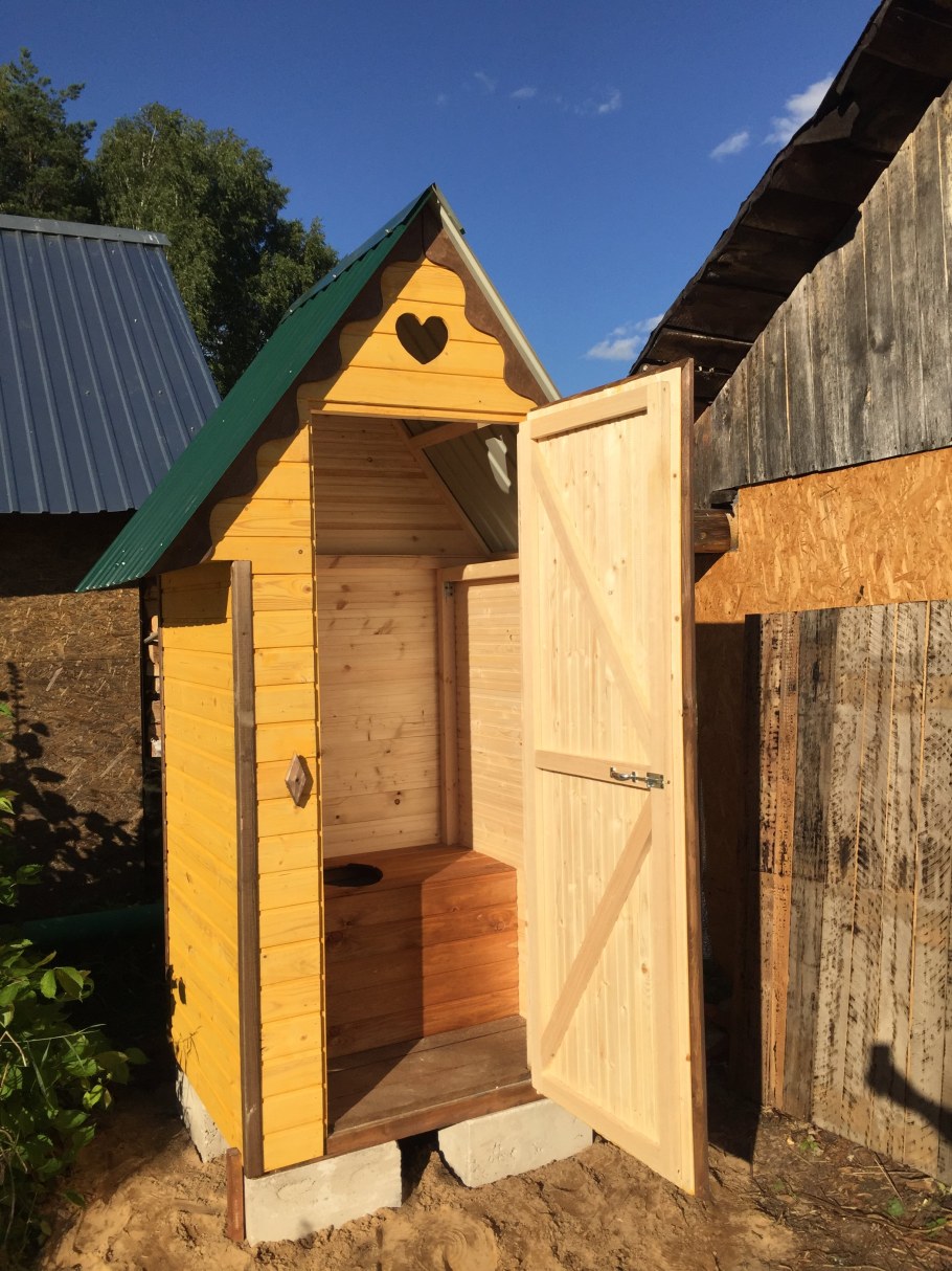 Туалет для дачи