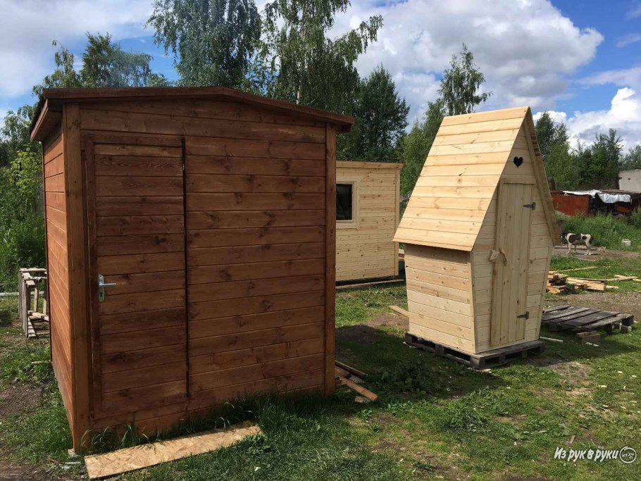 Туалет деревянный для дачи