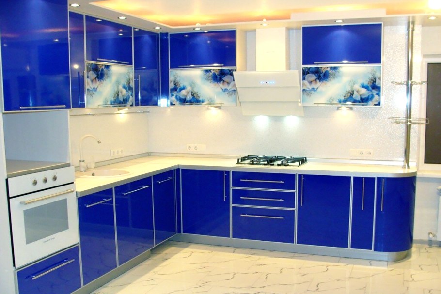 Кухня пластик