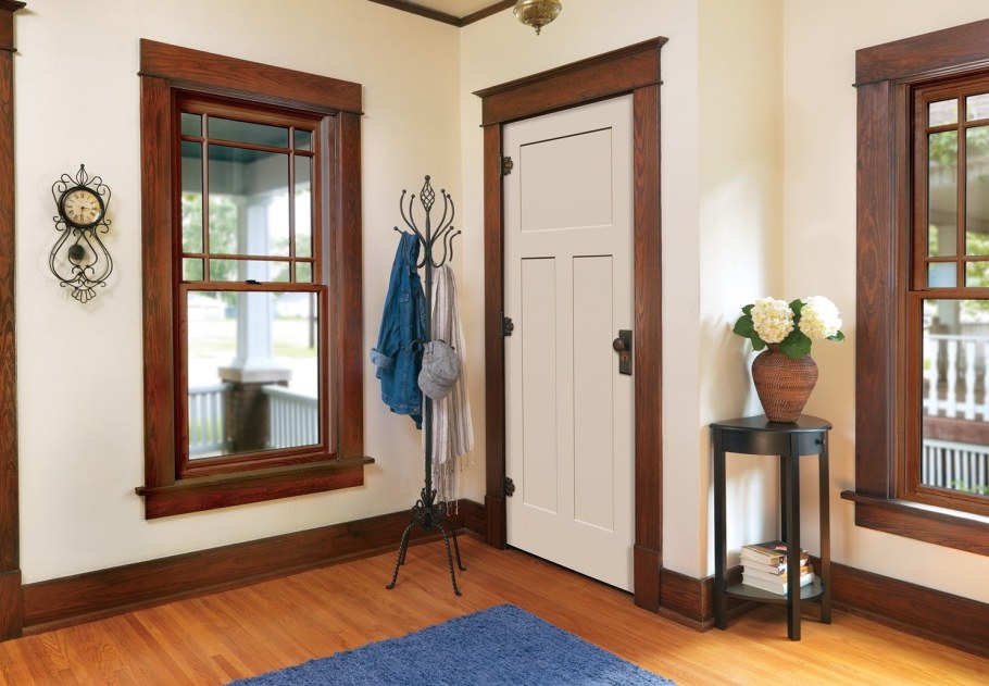 Дверь в прихожую