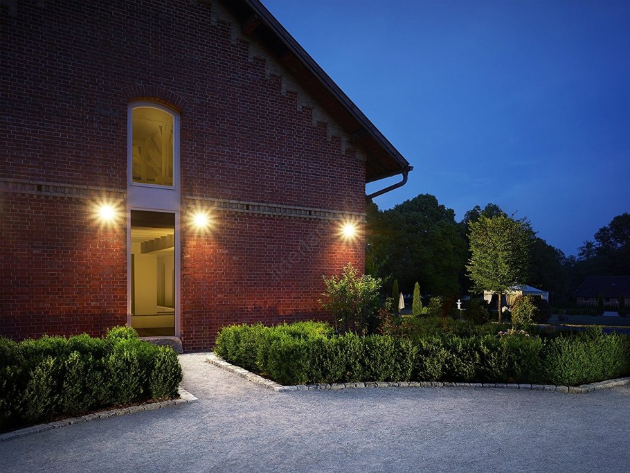 Прожектор для освещения территории