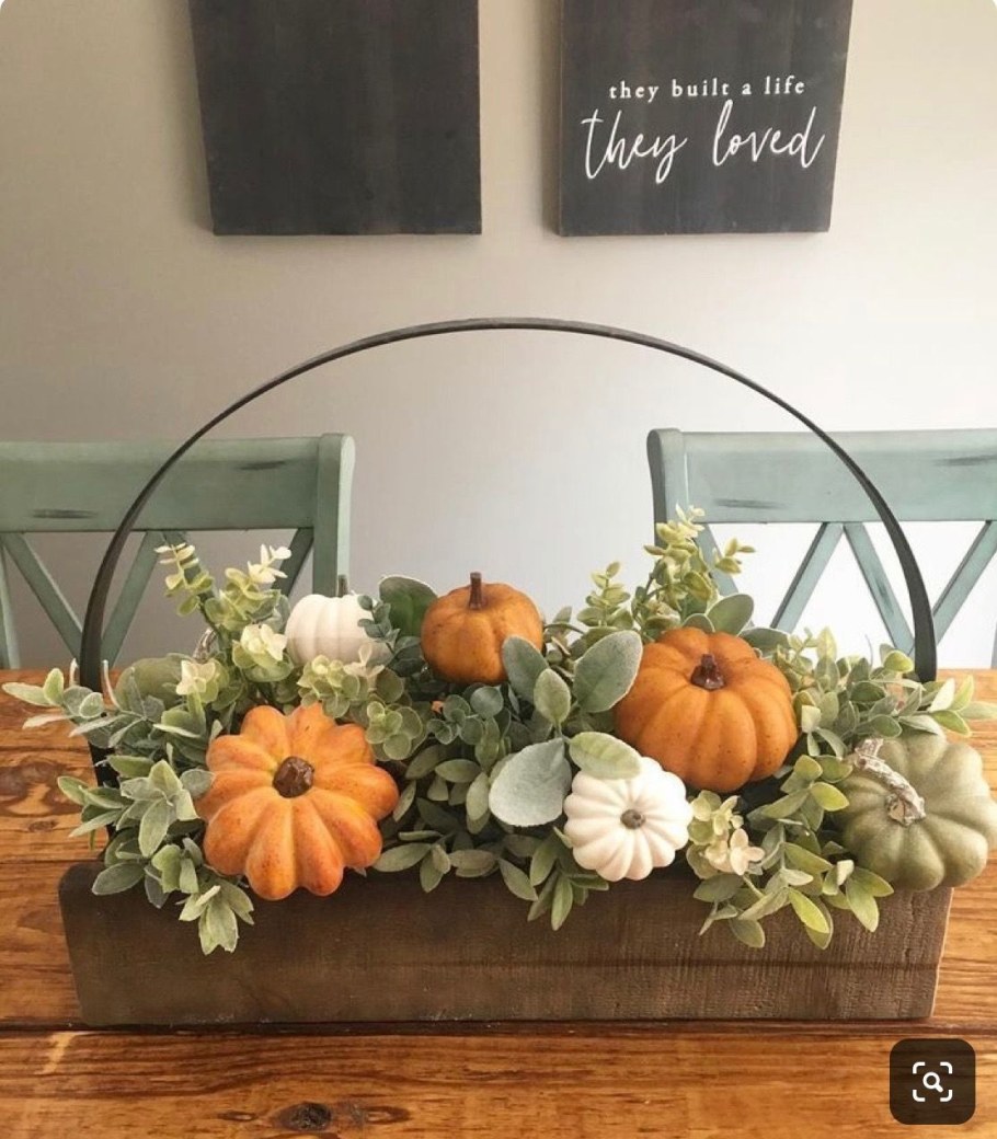 Осенняя экибана в тыкве