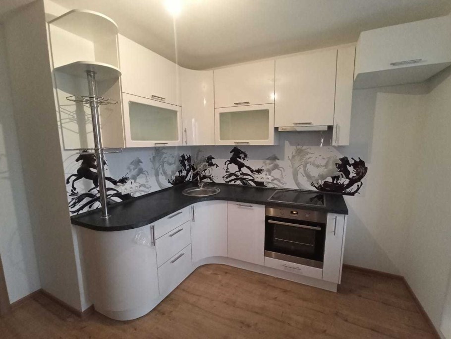 Мебельный магазин в Вольске