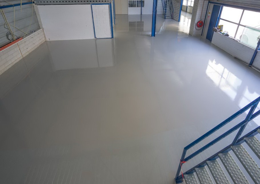 Полиуретан-цементный наливной пол