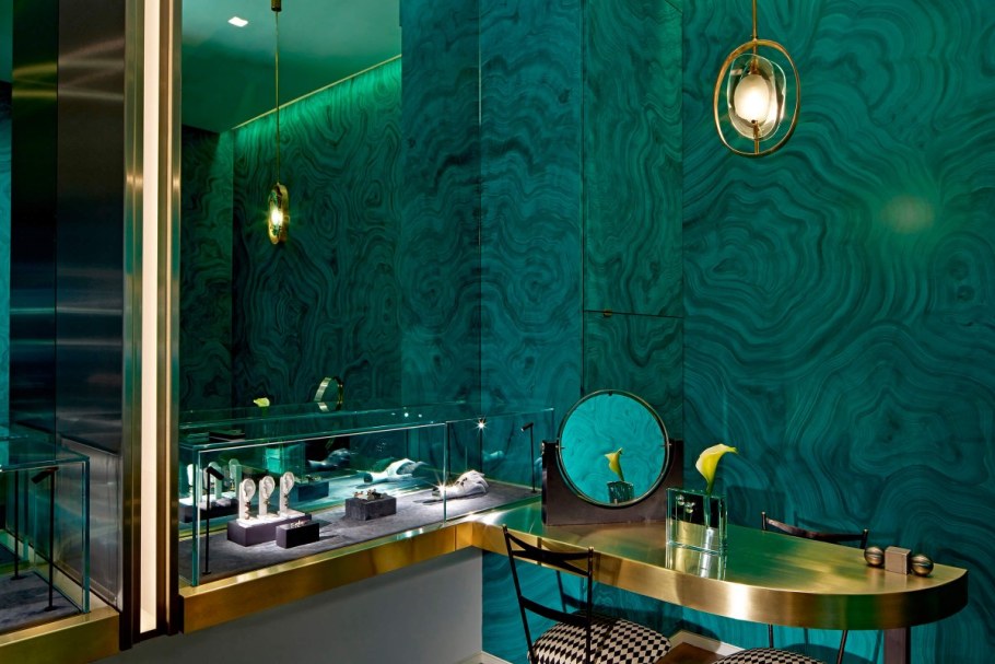 Малахит в интерьере