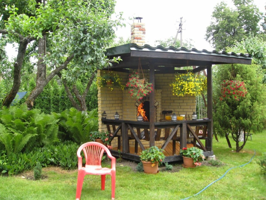 Зона барбекю мангальная зона закрытая