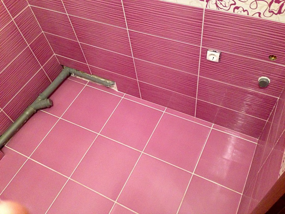 Укладка плитки от ванны