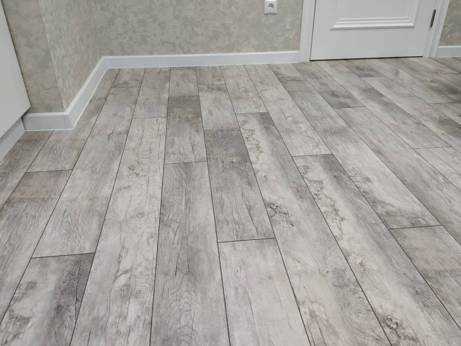 Ламинат Haro 526682 Tritty 100 орех итальянский