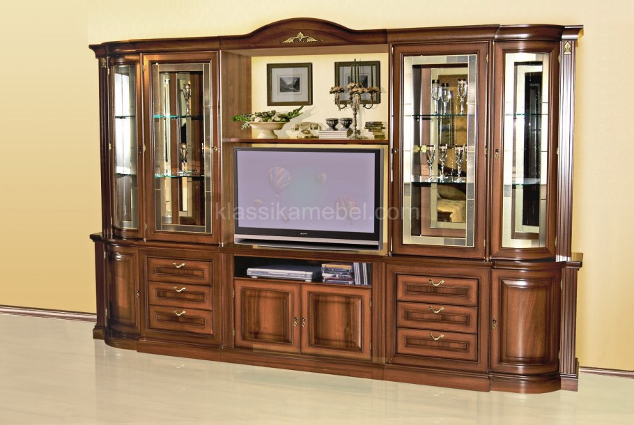 Стенка Эвита Джулия