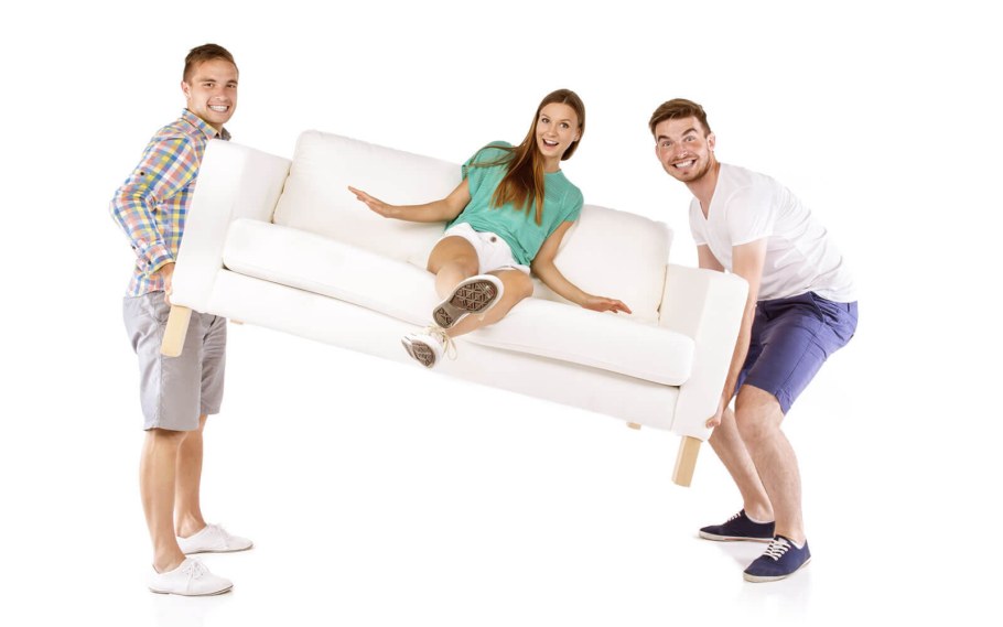 Мужчина и женщина ь в квартире