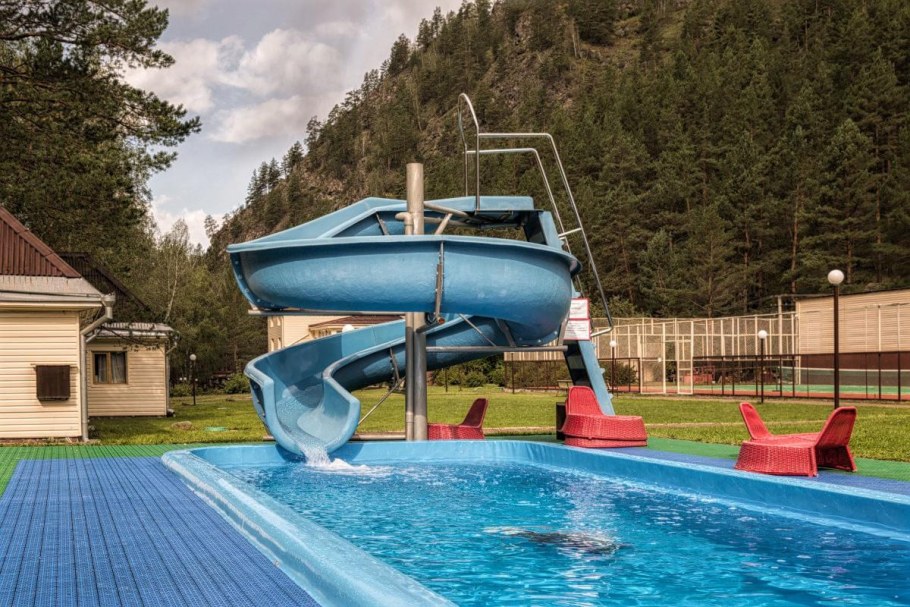 Крышка для уличного бассейна