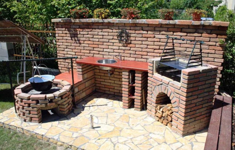 Мангал из кирпича