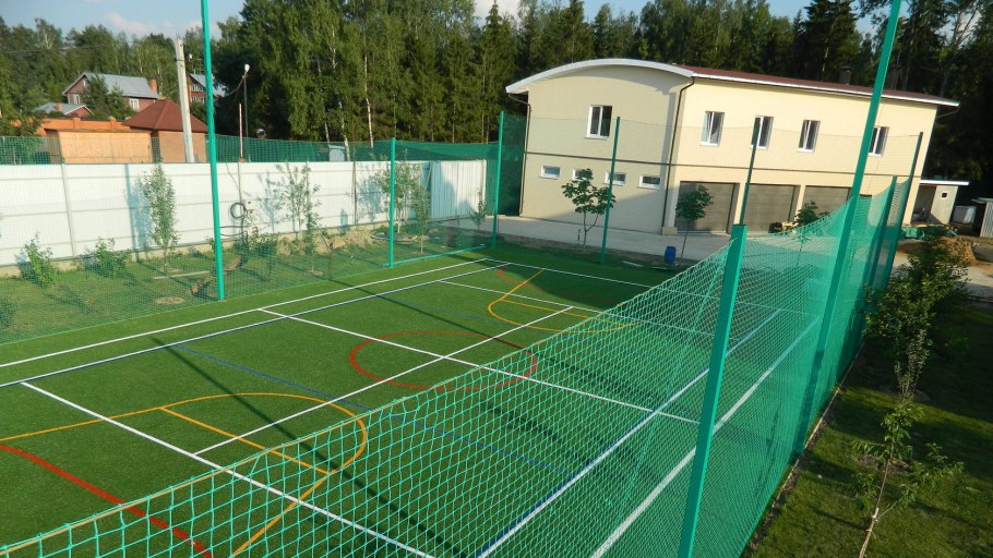 Спортивная площадка