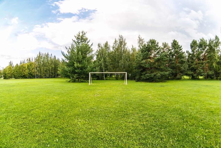 Баскетбольная площадка на даче