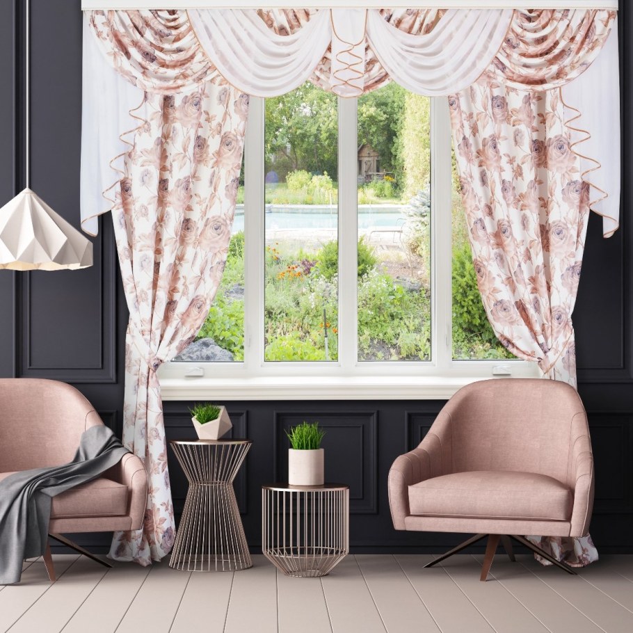 Коричневые шторы на ку