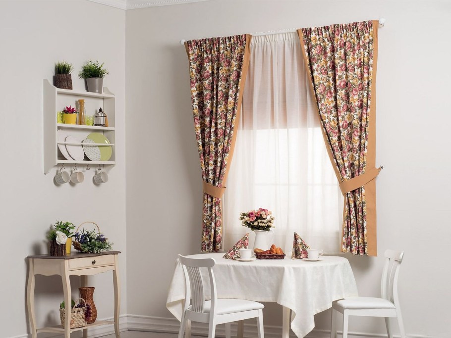 Шторы на кухню Хельга
