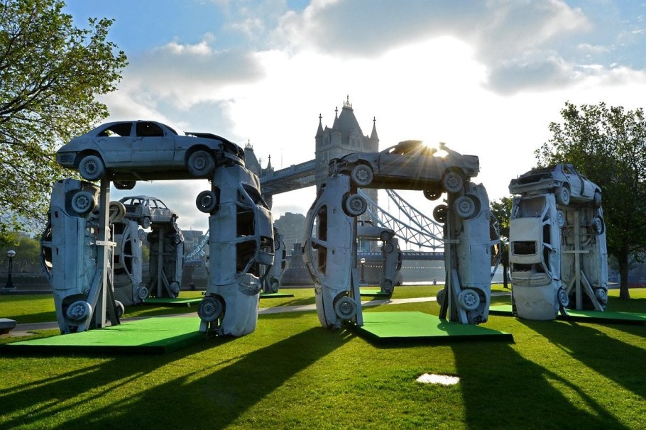 Стоунхендж из машин