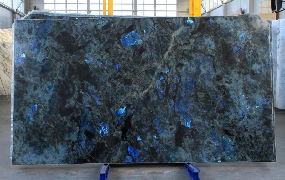 Спайдер Блэк мрамор