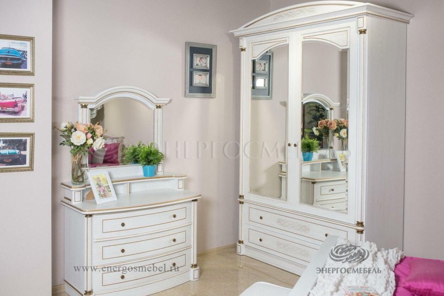 Спальня Лаура, слоновая кость с золотой патиной