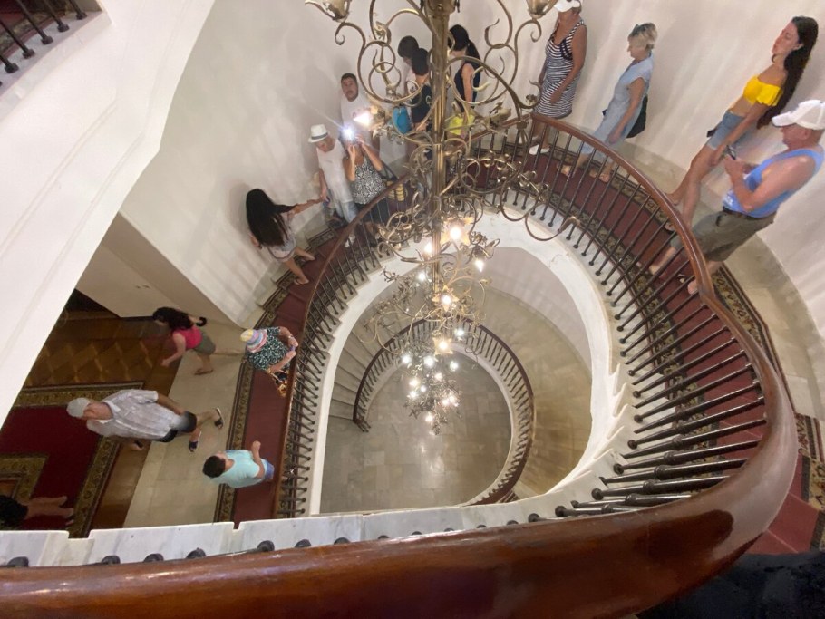 Дача Горбачева в Пицунде