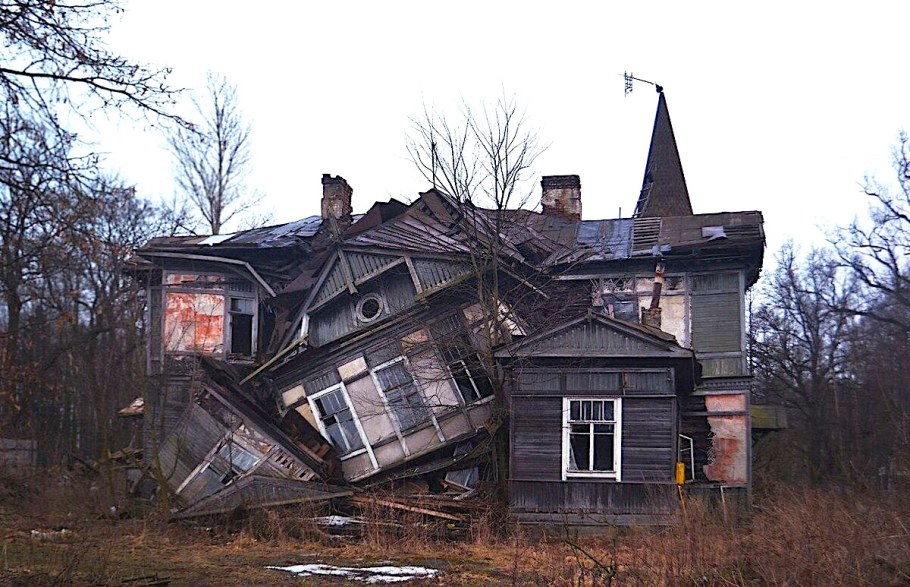 Дворцово-парковый ансамбль «Михайловская дача»