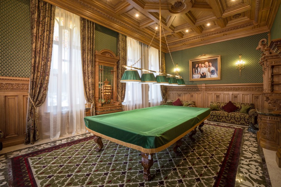 Виндзорский дворец бильярдная комната